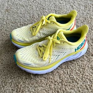 Hoka Clifton 8